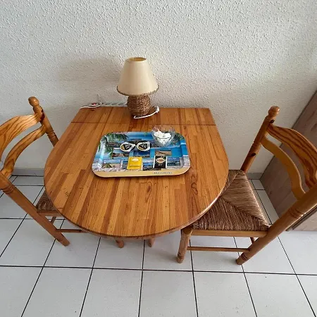 Grand F2 40 M2 Centre Port, Loggia 5m2, Vue Jardin, Belle Terrasse, Parking Prive דירה