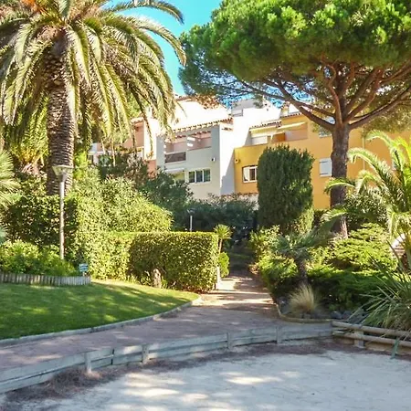 Grand F2 40 M2 Centre Port, Loggia 5m2, Vue Jardin, Belle Terrasse, Parking Prive Apartment *