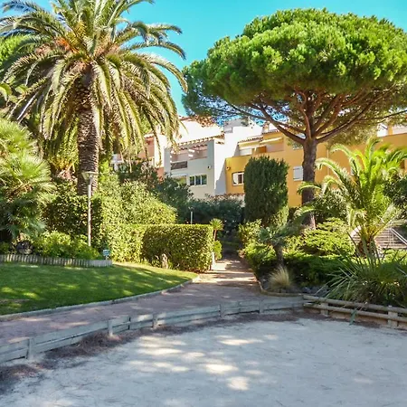 Grand F2 40 M2 Centre Port, Loggia 5m2, Vue Jardin, Belle Terrasse, Parking Prive * אגדה