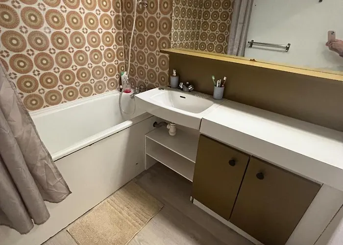 Apartamento Grand F2 40 M2 Centre Port, Loggia 5m2, Vue Jardin, Belle Terrasse, Parking Privé Agde