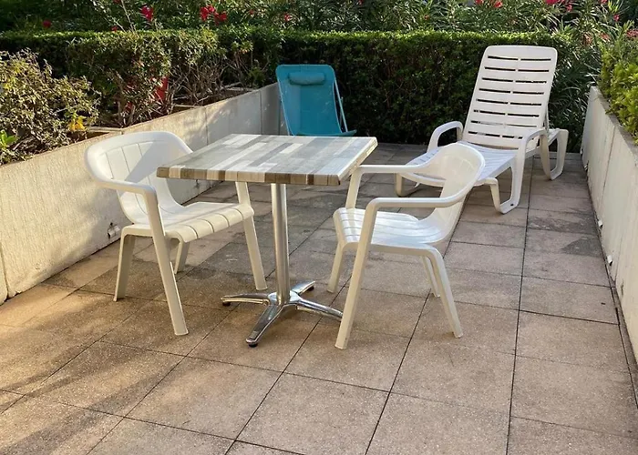 Apartamento Grand F2 40 M2 Centre Port, Loggia 5m2, Vue Jardin, Belle Terrasse, Parking Privé Agde